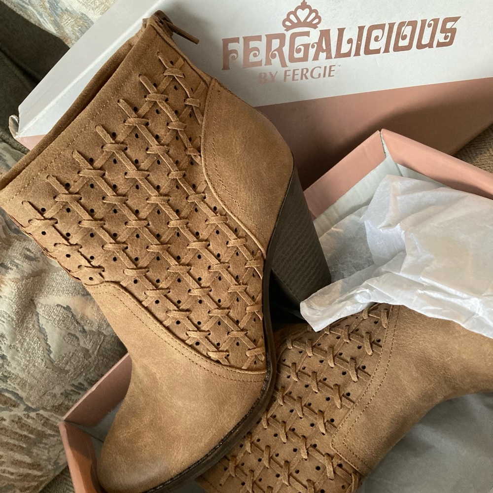 FERGALICIOUS BOOTS